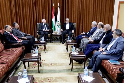 بعد اللقاء مع مسؤولين مصريين.. الأحمد: أتواصل مع حماس لتذليل جميع العقبات لانهاء الانقسام