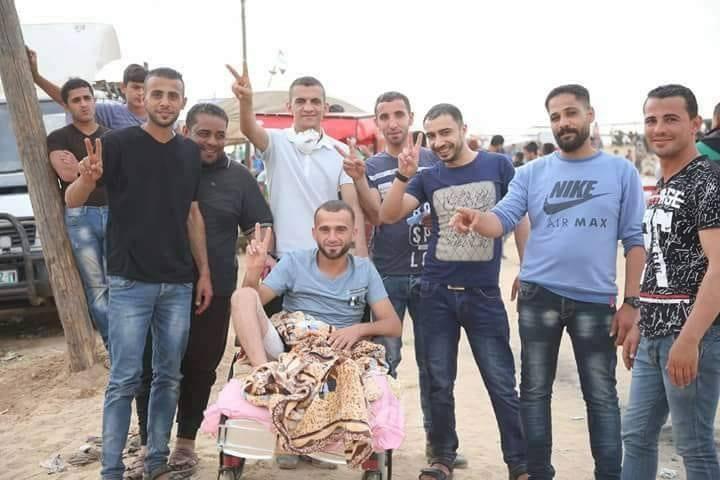 عائلة مسعود تناشد "عباس" و"أشتية" إنقاذ حياة ابنها المصاب - صور