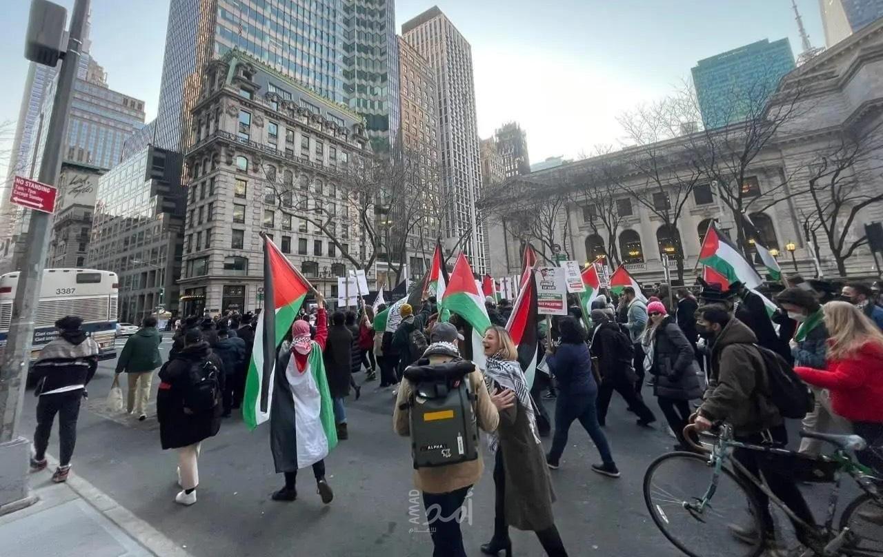 مسيرة في نيويورك إحياء ليوم الأرض