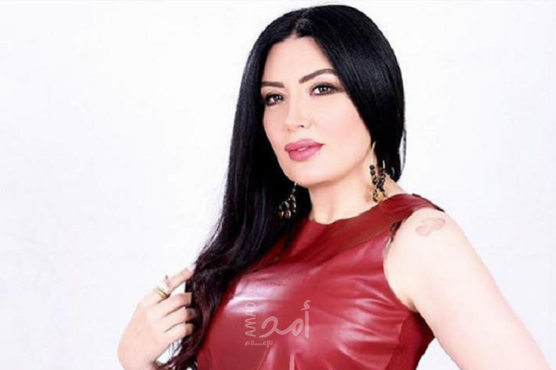 عبير صبري: "والدي كان بيضربني بالحزام بس كان حنين"!