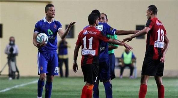 الأهلى المصري يفلت من كمين الداخلية بـ"ثلاثية" نظيفة ويقترب من حسم الدوري رسميًا