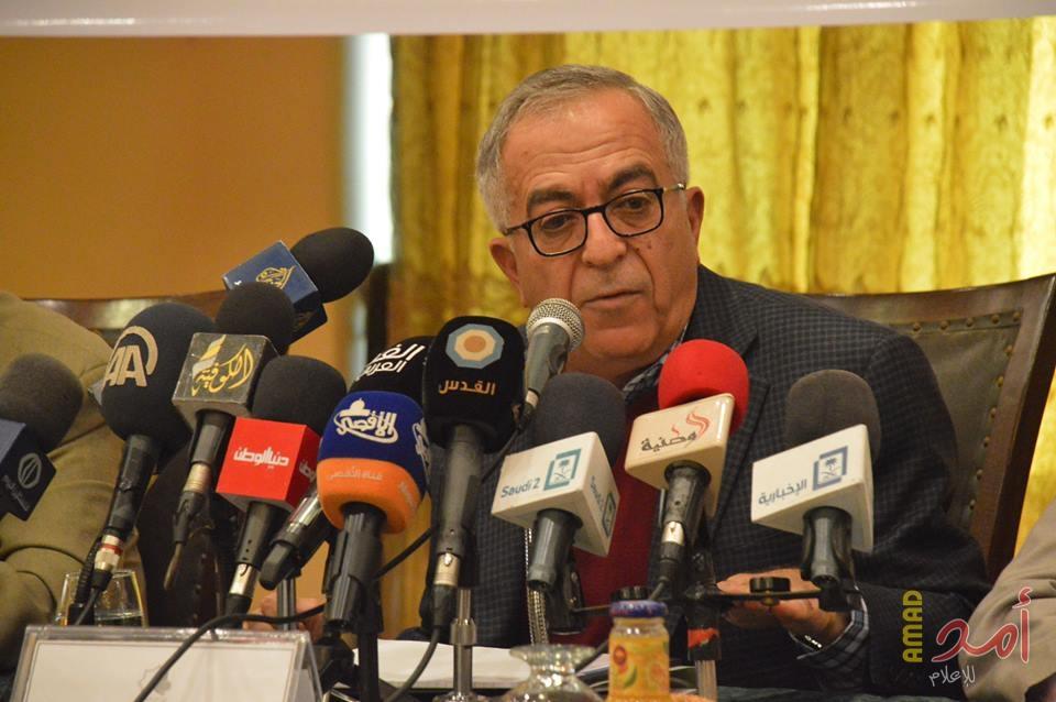 ما قاله الدكتور سلام فياض عن "إقالات" مجلس أمناء مؤسسة محمود درويش