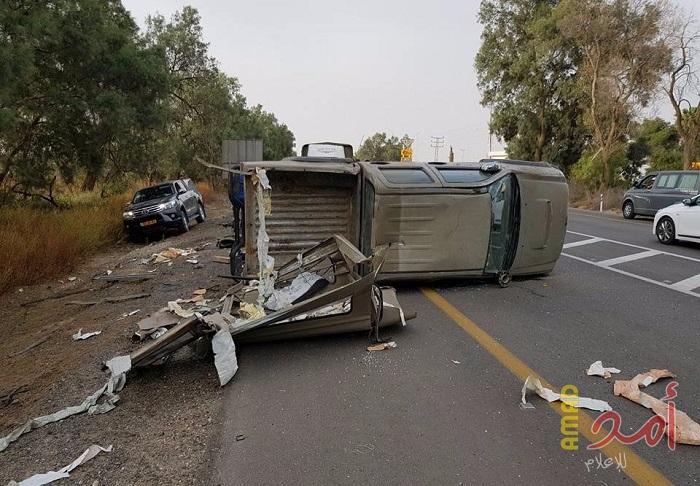 إصابة 3 جنود اسرائيليين بإنقلاب حافلة قرب السياج الفاصل شرق القطاع