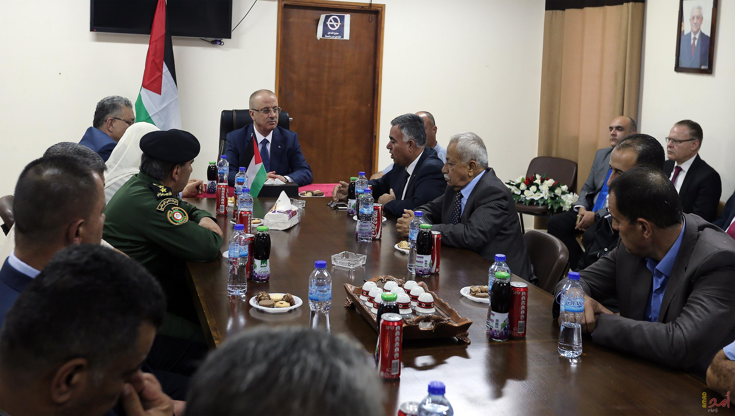 بالصور .. الحمد الله: لن نترك أي مكان في أرضنا مهمشا .. وعلينا إعادة الحياة إلى غزة التي أنهكتها سنوات الانقسام
