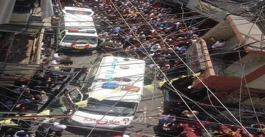 بعد اغتيال القاتل ...تشييع جثمان الشاب "الخميني" في مخيم عين الحلوة
