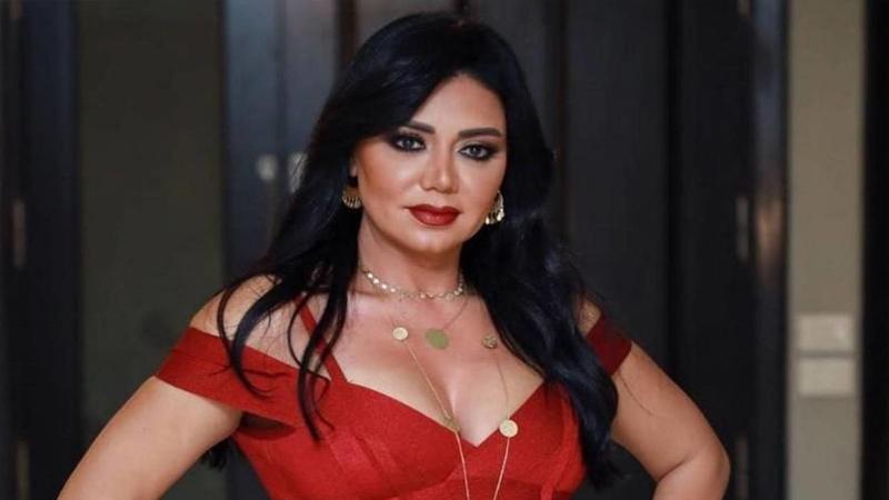 رانيا يوسف تثير الجدل من جديد بسبب إطلالتها - صورة