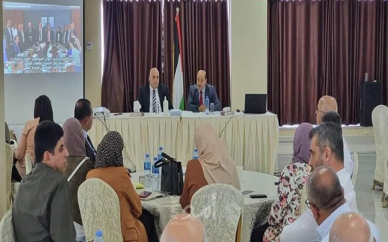 وزير العمل ورئيس ديوان الموظفين العام يختتمان ورشة عمل لمناقشة بطاقات التوصيف الوظيفي