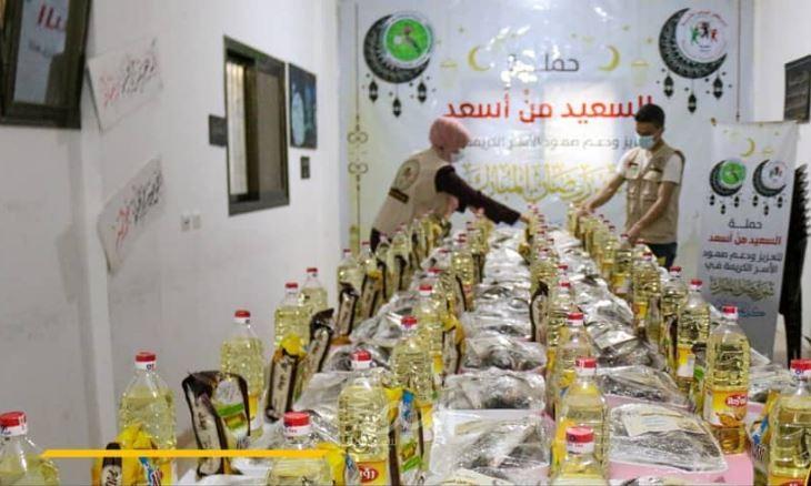 غزة: شباب الأمة يجهز ويوزع وجبات إفطار على الأسر المتعففة خلال الأسبوع الأخير من رمضان
