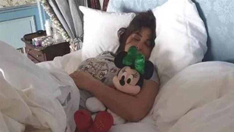 "اليسا" تنشر صورتها وهي نائمة .. شاهد