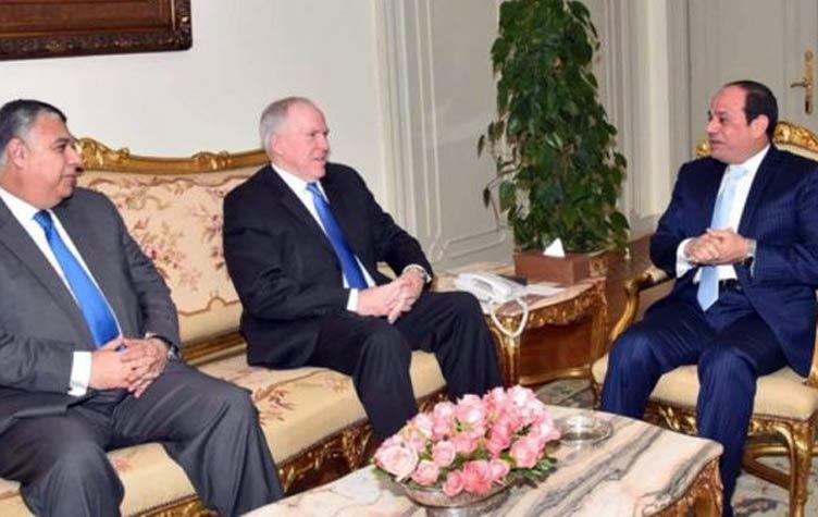 السيسي مع جون برينان مدير وكالة المخابرات المركزية الأمريكية