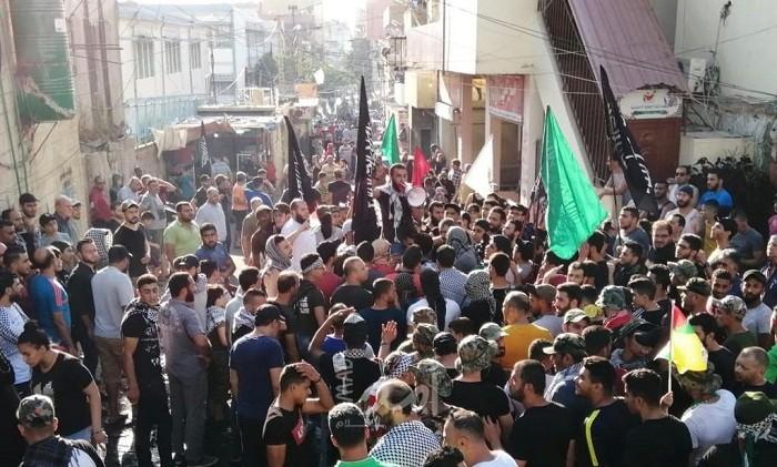رغم تطمينات الأحمد.. دعوات لجمعة غضب بالمخيمات بعد تصريحات وزير  العمل اللبناني