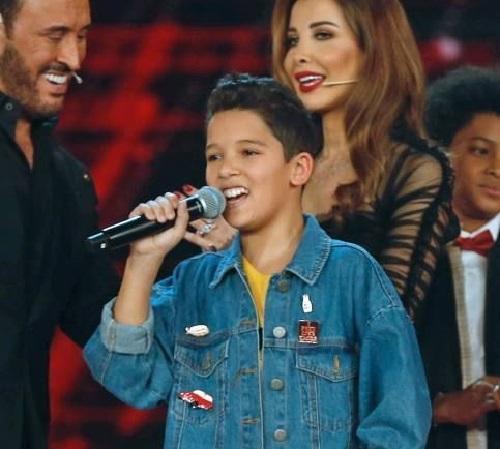 المغربي "حمزة لبيض" يتوّج بلقب "ذا فويس"