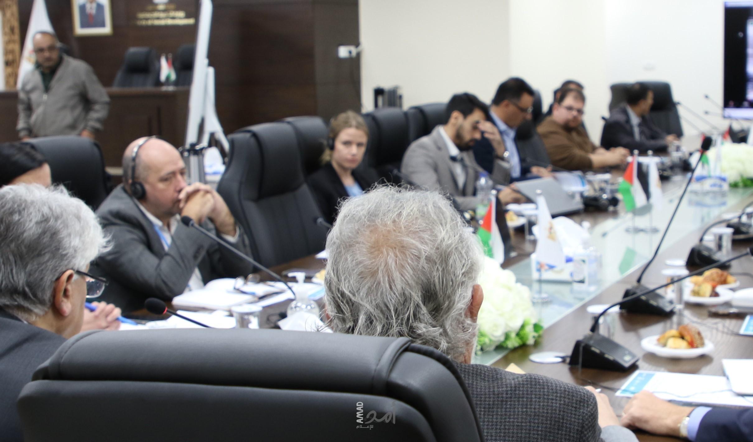 التنمية تستعرض مع الشركاء يستعرضون تطورات عمل مشروع "تعزيز نظام حماية اجتماعية مستجيب للأزمات والصدمات"