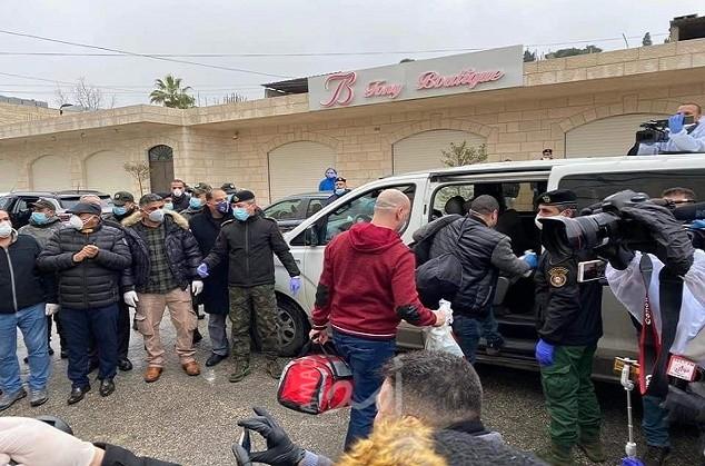 بالصور .. بيت لحم: المتعافين من فيروس "كورونا" يغادرون منطقة الحجر الصحي