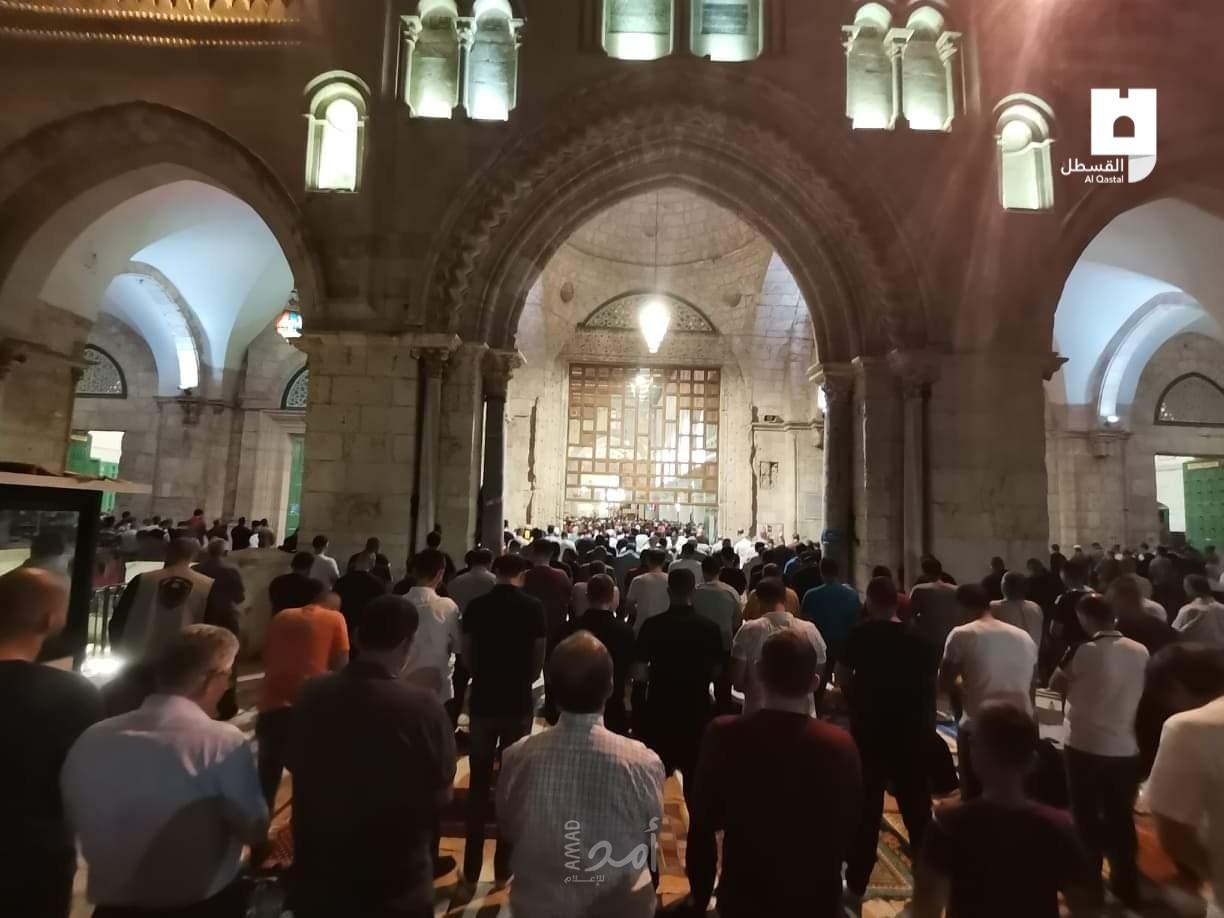 سلطات الاحتلال تقرر منع الرجال دون الـ50 من أداء الجمعة المقبلة في الأقصى