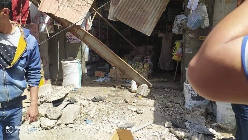 غزة: إصابة 4 مواطنين إثر سقوط سقف محل تجاري على المارة في سوق فراس - صور وفيديو