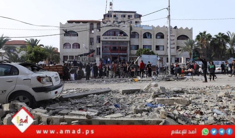 آليات جيش الاحتلال تحاصر مستشفى الأمل ومجمع ناصر الطبي في خان يونس - فيديو
