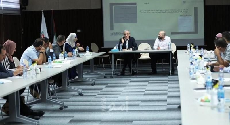 لجنة الانتخابات تطلع ممثلي الهيئات على آلياتها وإجراءاتها
