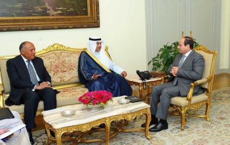 مصر تفرض تأشيرة مسبقة على دخول القطريين وتصر على وفاء الدوحة بالمطالب