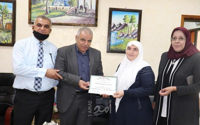 تربية قلقيلية تكرّم فريق دراسة البرنامج الدولي لتقييم الطلبة
