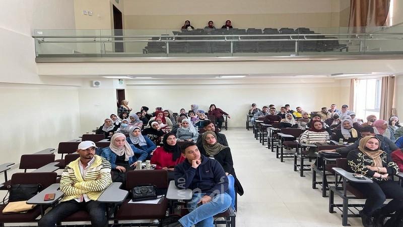 فلسطينيات تنفد لقاء توعوي حول تاثير  خطاب الكراهية عبر وسائل التواصل الاجتماعي