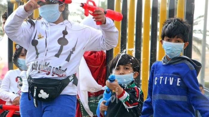 بورصات الخليج تهبط عند بدء التعاملات على خلفية انتشار فيروس كورونا المستجد