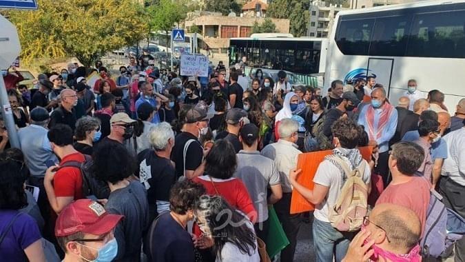 القدس: لقاء تضامني ومظاهرة في الشيخ جراح تنديدا بسياسات سلطات الاحتلال