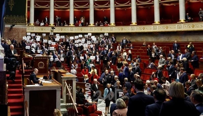 فرنسا..الحكومة تنجو من التصويت الـ18 لحجب الثقة