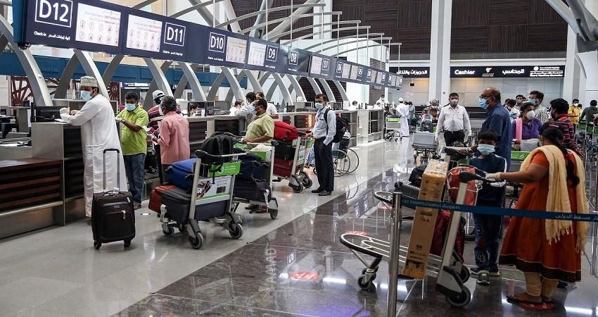 سلطنة عمان تقرر تمديد تعليق دخول القادمين إليها من 14 دولة حتى إشعار آخر