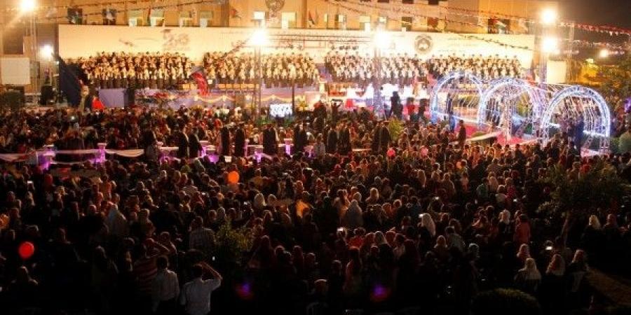 "القدس المفتوحة" تحتفل بتخريج فوج "اليوبيل الفضي" في الخليل
