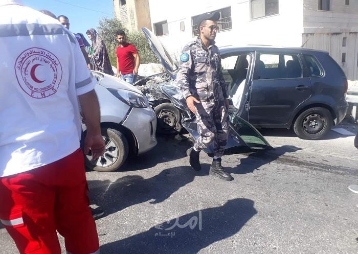 إصابة مسن بحادث دهس وسط نابلس
