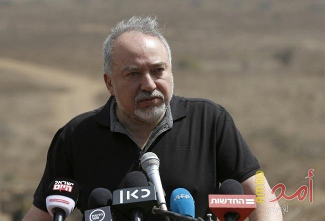 ليبرمان يكشف عن شروطه لإدخال الوقود لقطاع غزة