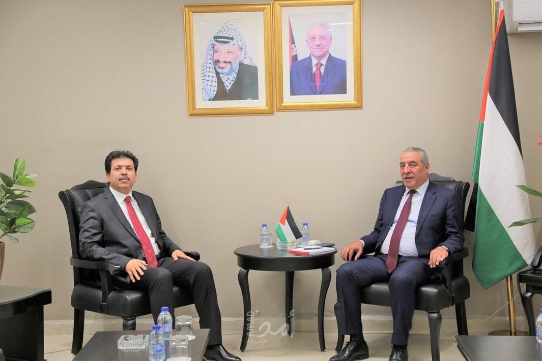 الشيخ يناقش مع السفير التونسي آخر المستجدات السياسية في فلسطين