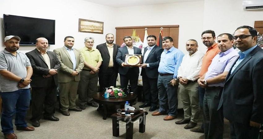 بلدية جباليا تهنئ سمير مطير لتوليه منصب وكيل وزارة الحكم المحلي