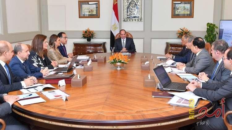 السيسي يصدر تعليمات للحكومة بشأن الضرائب والجمارك