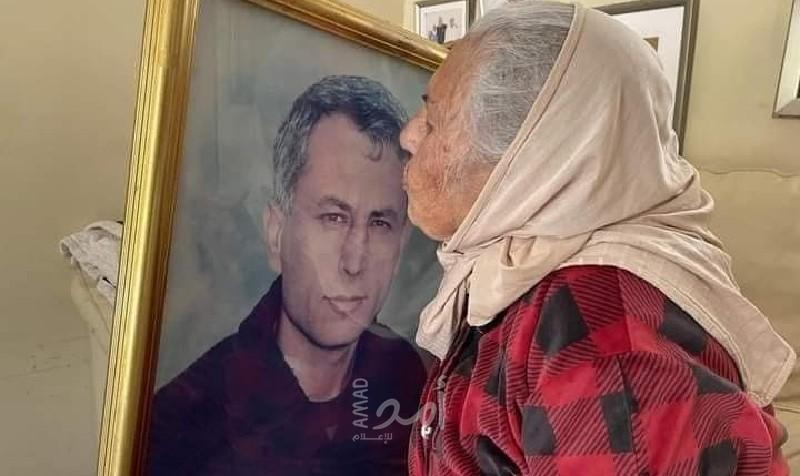 وفاة والدة عميد الأسرى "كريم يونس"