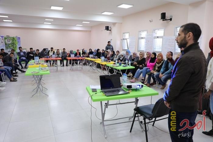 بالصور... شبكة وصال تعقد ورشة حول التوعية بمخاطر الابتزاز الالكتروني بالتعاون مع برنامج "تميز"