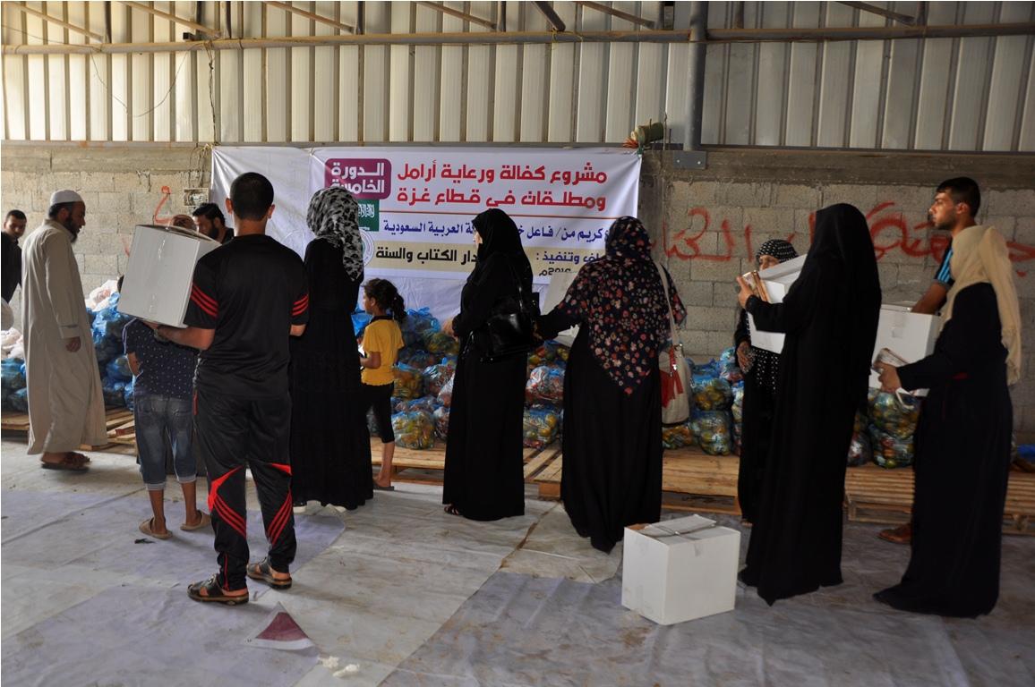 الوئام الخيرية تصرف دفعة جديدة من كفالات "أيتام النقب"