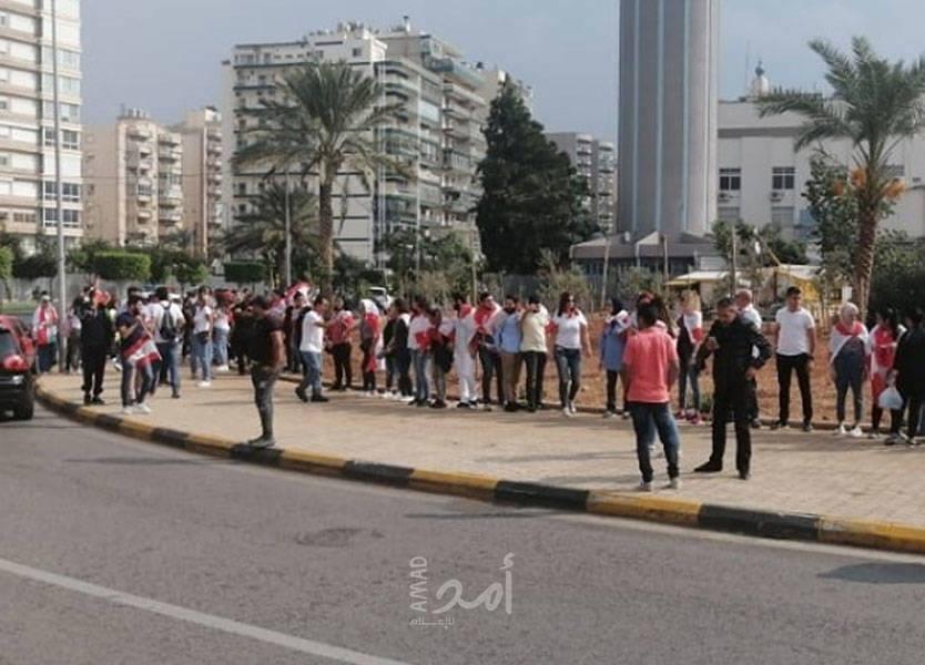 اشتباكات بين الجيش اللبناني والمتظاهرين لفض الاعتصامات وفتح الطرقات