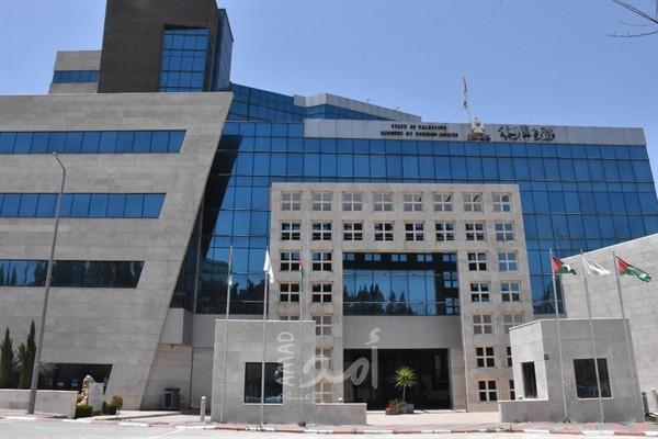 الخارجية تطالب المجتمع الدولي بفرض عقوبات رادعة على إسرائيل لوقف جرائمها