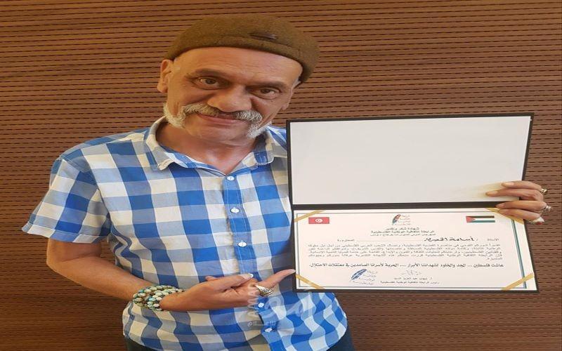 الفنان الفلسطيني أسامة مصري يفوز بجائزة أفضل ممثل في المهرجان الدولي لمسرح الأطفال