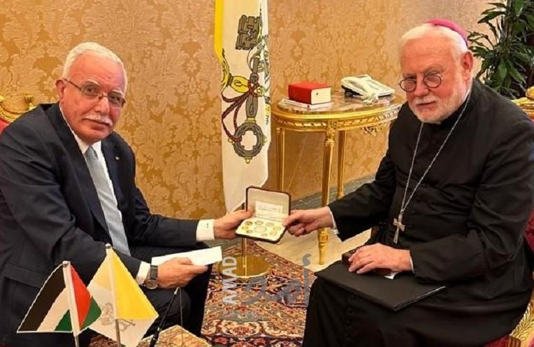 المالكي يطلع وزير خارجية الكرسي الرسولي على آخر التطورات في فلسطين