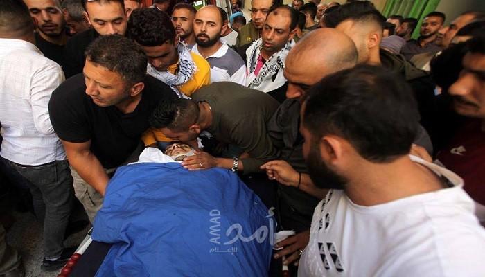 بالصور- جماهير غفيرة تشيع جثمان الشهيد البدوي في مخيم العروب