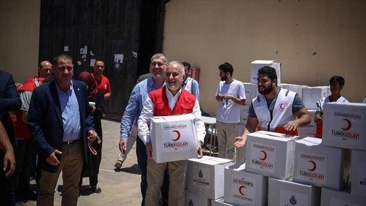 إسرائيل تنقل شحنات المساعدات التركية إلى قطاع غزة