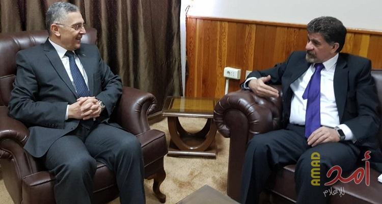 السفير عبد الهادي يبحث مع وزير الدولة لشؤون المصالحة السورية تطورات الوضع في مخيم اليرموك