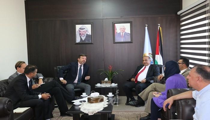 وزير العدل يلتقي مع رئيس مكتب المفوض السامي لحقوق الإنسان في فلسطين