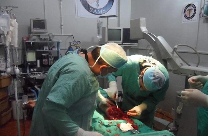 بتر ساق المصاب "يوسف الكرنز" بعد تدهور صحته وعدم تمكنه من السفر للعلاج