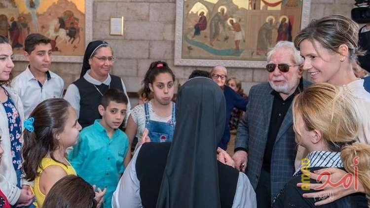أسماء الأسد تزور ديرا دمشقيا في عيد الفصح - صور