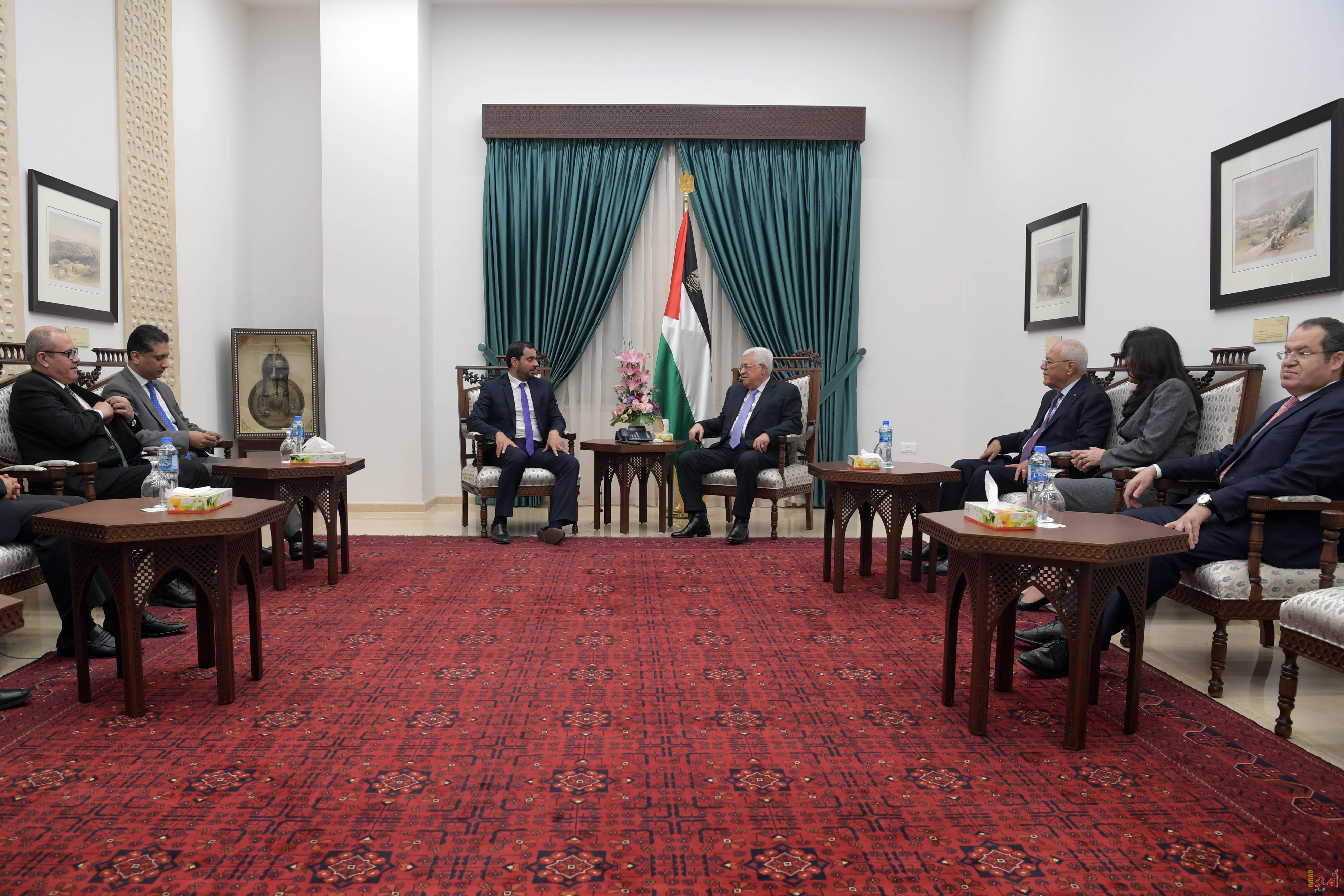 الرئيس  عباس يستقبل وزير الصناعة والتجارة والتموين الأردني