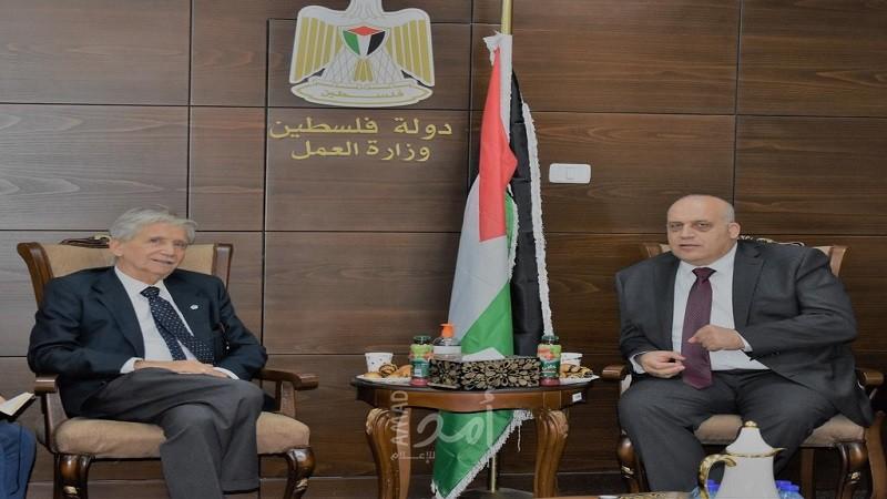 وزارة العمل والوكالة الإيطالية تبحثان سبل التعاون في قطاع العمل